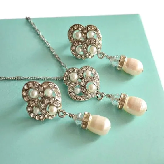 Art Deco Freshwater Pearl Bridal Jewelry Set. Swarovski Clear Crystals Pearl Drop Wedding Jewelry Set. Pearl Earrings And Necklace Bridal Set.