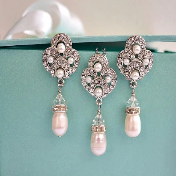 Art Deco Freshwater Pearl Bridal Jewelry Set. Swarovski Clear Crystals Pearl Drop Wedding Jewelry Set. Pearl Earrings And Necklace Bridal Set.