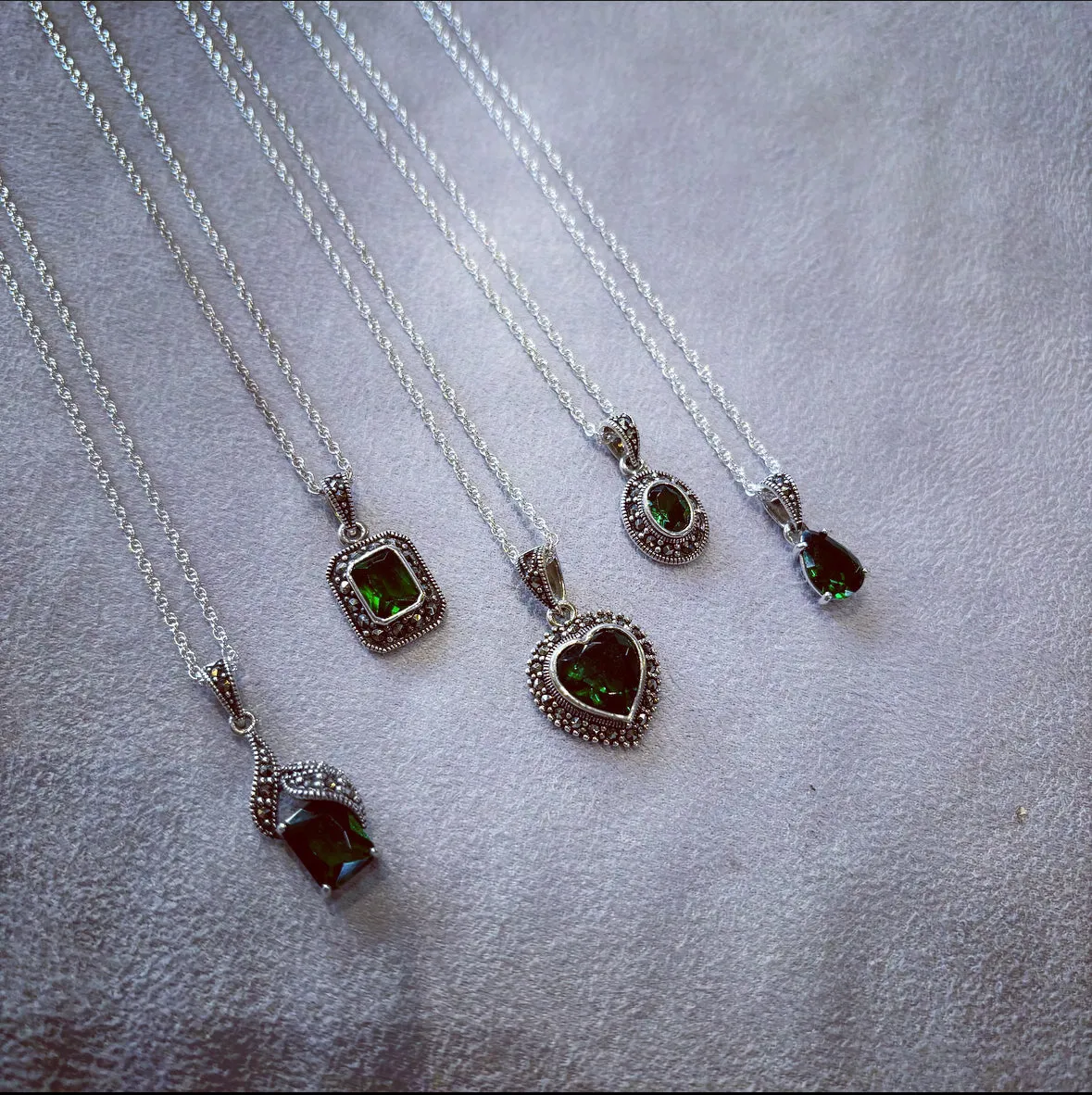 Art Deco Pendant Necklace Emerald Green Crystal Silver Vintage Wedding Bridal Bridesmaid