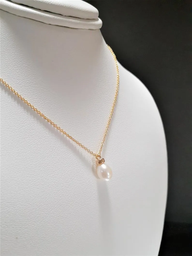 Freshwater Pearl Drop Necklace