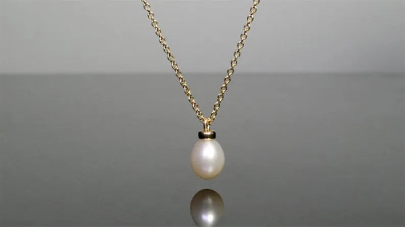 Freshwater Pearl Drop Necklace