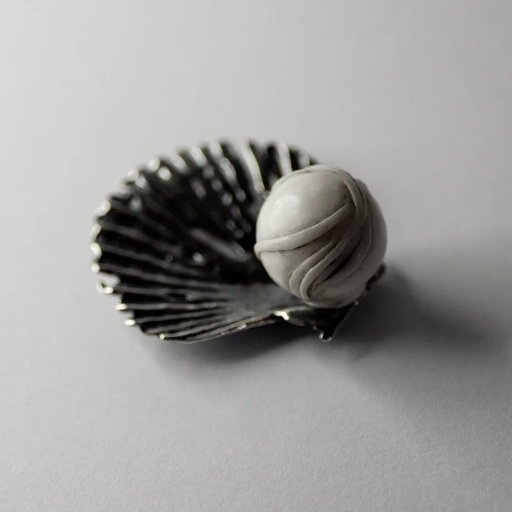 Irradian Shell earring